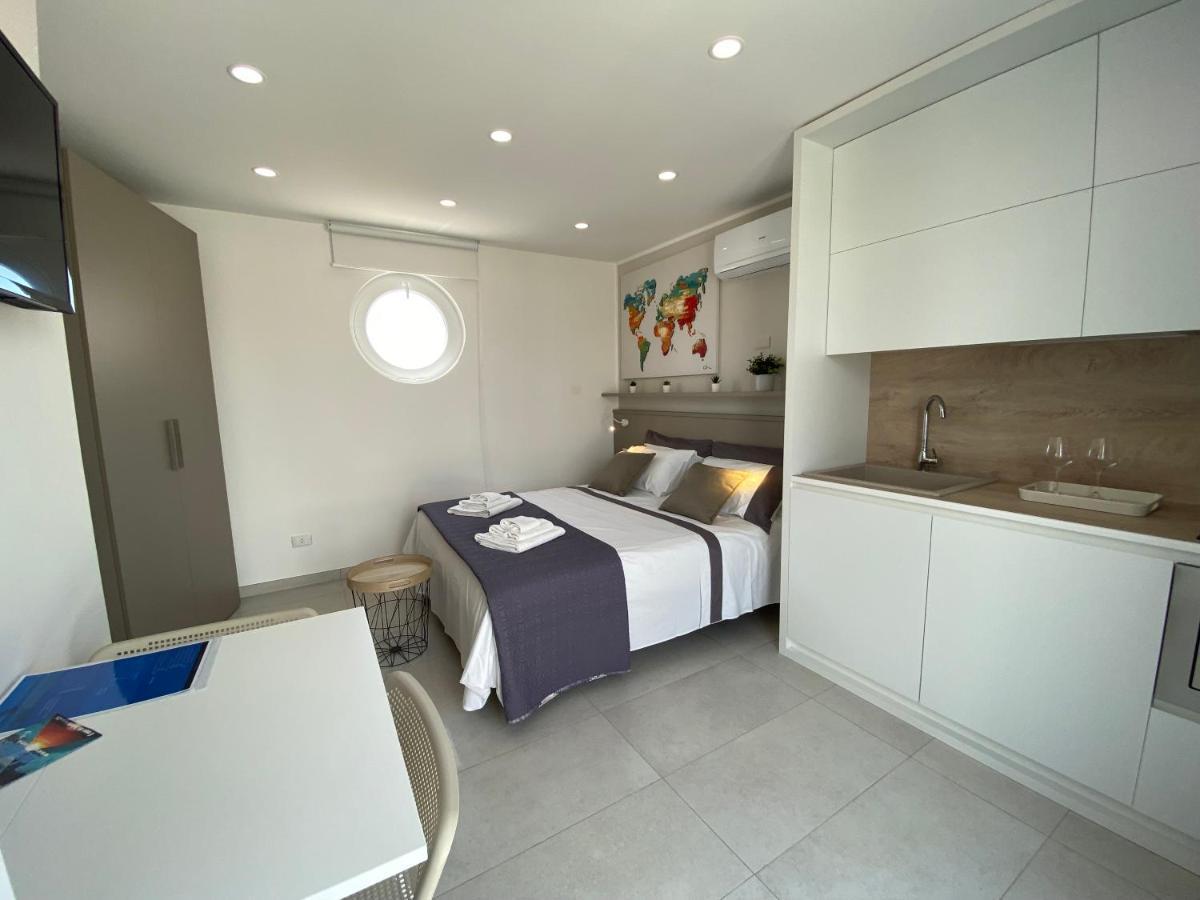 Appartement Stupenda Mansarda Vista Mare à Torre Pali Extérieur photo