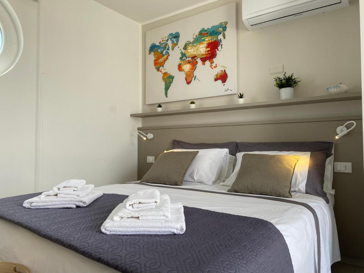 Appartement Stupenda Mansarda Vista Mare à Torre Pali Extérieur photo